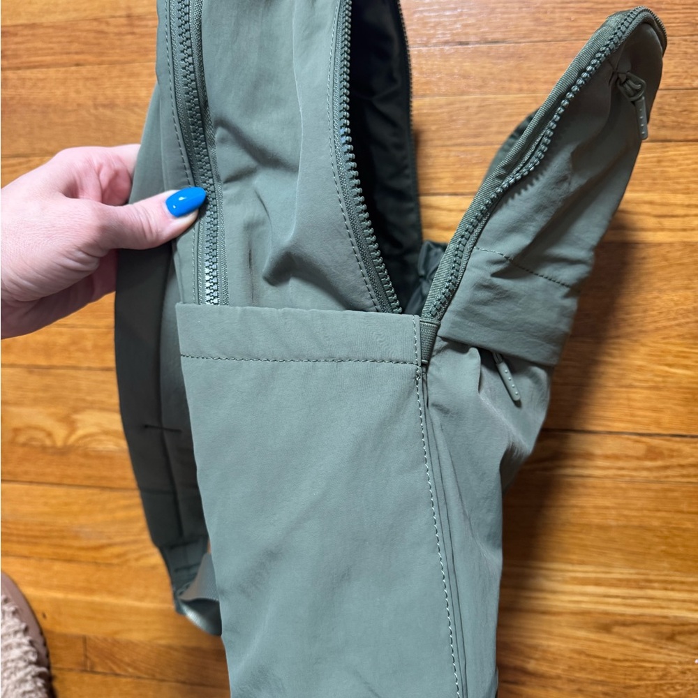 Iris and Rainbow Backpack - Olive Green - Picture 4 of 4